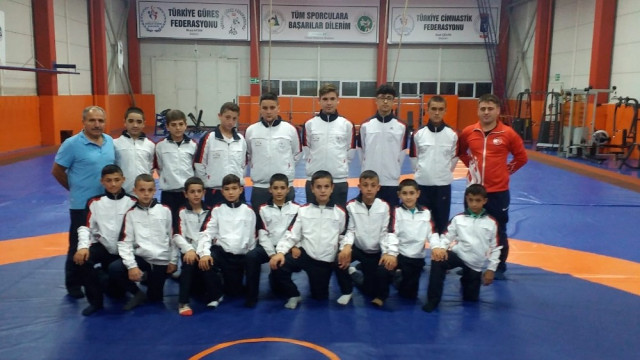 Minikler İzmir’de Düzce’yi Temsil Ediyor