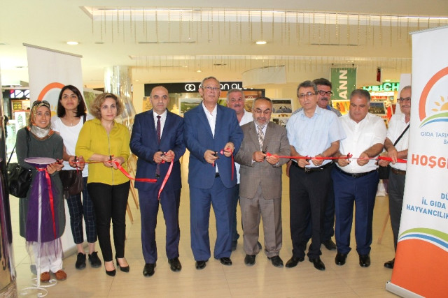 Düzce’de Tarım ve İnsan Konulu Fotoğraf Sergisinin Açılışı Gerçekleştirildi