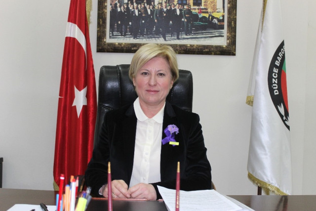Baro Başkanı Azade Ay’dan 10 Kasım Mesajı