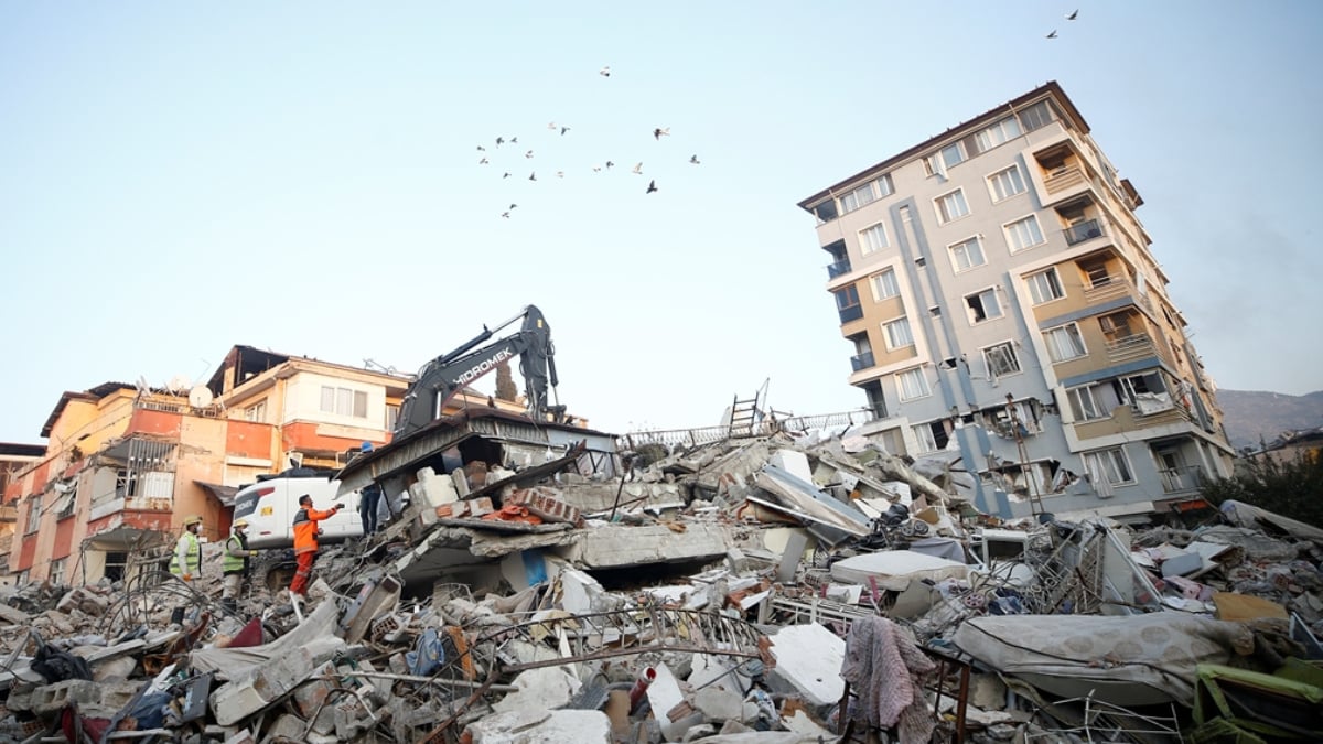 Depremzedeler için Kazakistan’da toplanan yardım miktarı açıklandı