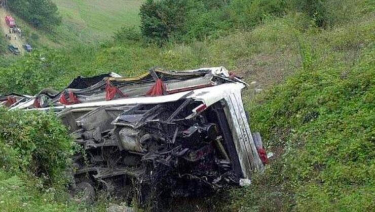Katliam Üzere Kaza: 25 Meyyit, 17 Yaralı