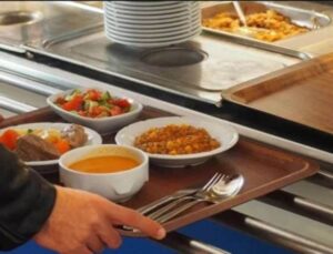 Yurtlardaki Zehirlenmelerin Ardında AKP’nin Yemek İhalesi Oyunu