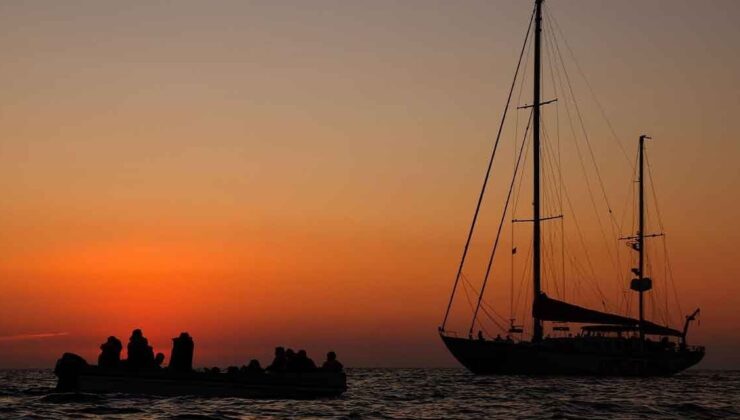 Akdeniz’de yelkenli battı: 7 Kişi kayıp