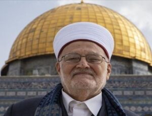 İsrail’den Mescid-i Aksa imamına gözaltı