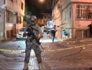 Fatih’te polise ateş açıldı!