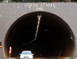 Fiyatsız olacağı söylenen tünelin geçiş fiyatına üçüncü defa artırım yapıldı