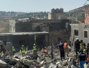 Gazze’de 36 kişi, Lübnan’da en az 15 kişi hayatını kaybetti