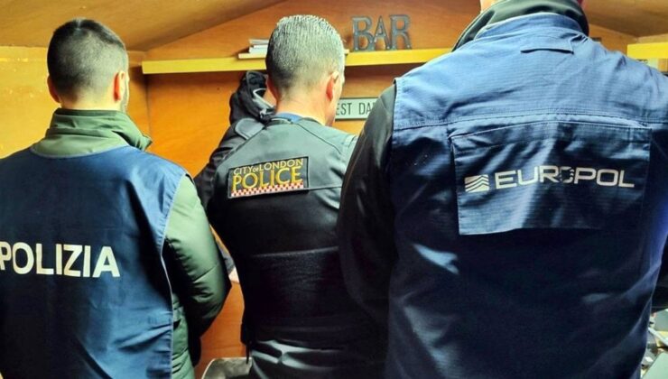 Kaçak maç yayını yapan şebekeye baskın. Operatörler tutuklandı