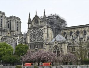 Notre Dame Katedrali 5 yıl sonra merasimle açıldı