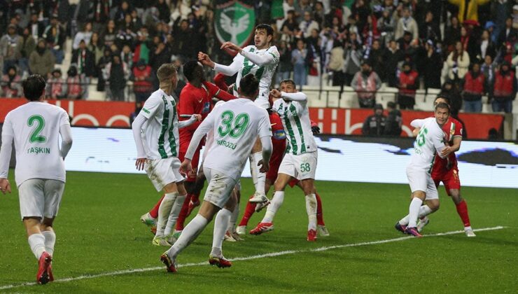 Amedspor 1 atıp 3 aldı