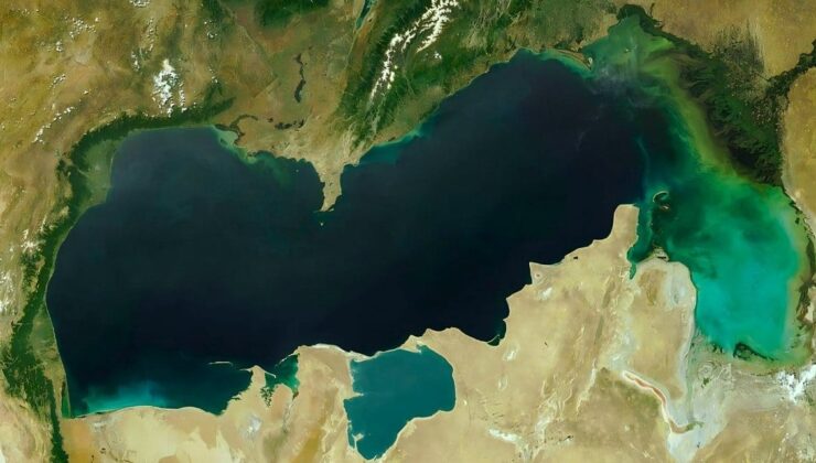 Devasa denizin suları 56 kilometre çekildi, çöle döndü