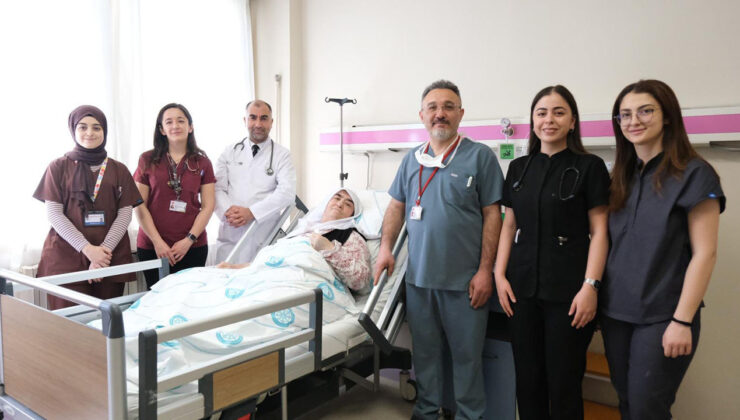 Göğsünden 7 kilo 750 gramlık tümör çıkarıldı!