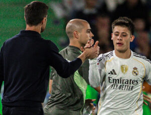 Real Madrid’de işler değişti: Avrupa devi Arda Güler’e anında talip oldu